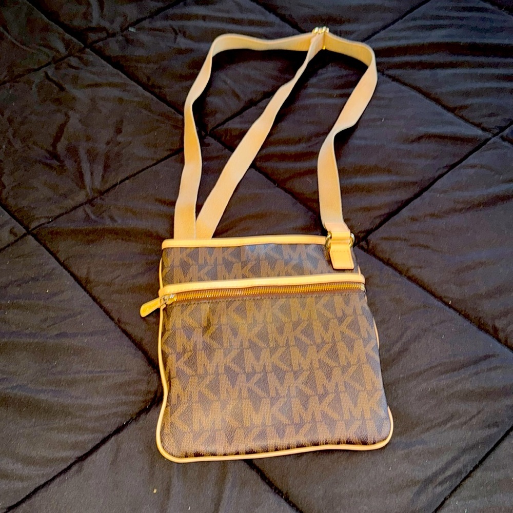🤎Michael Kors crossbody bag🤎